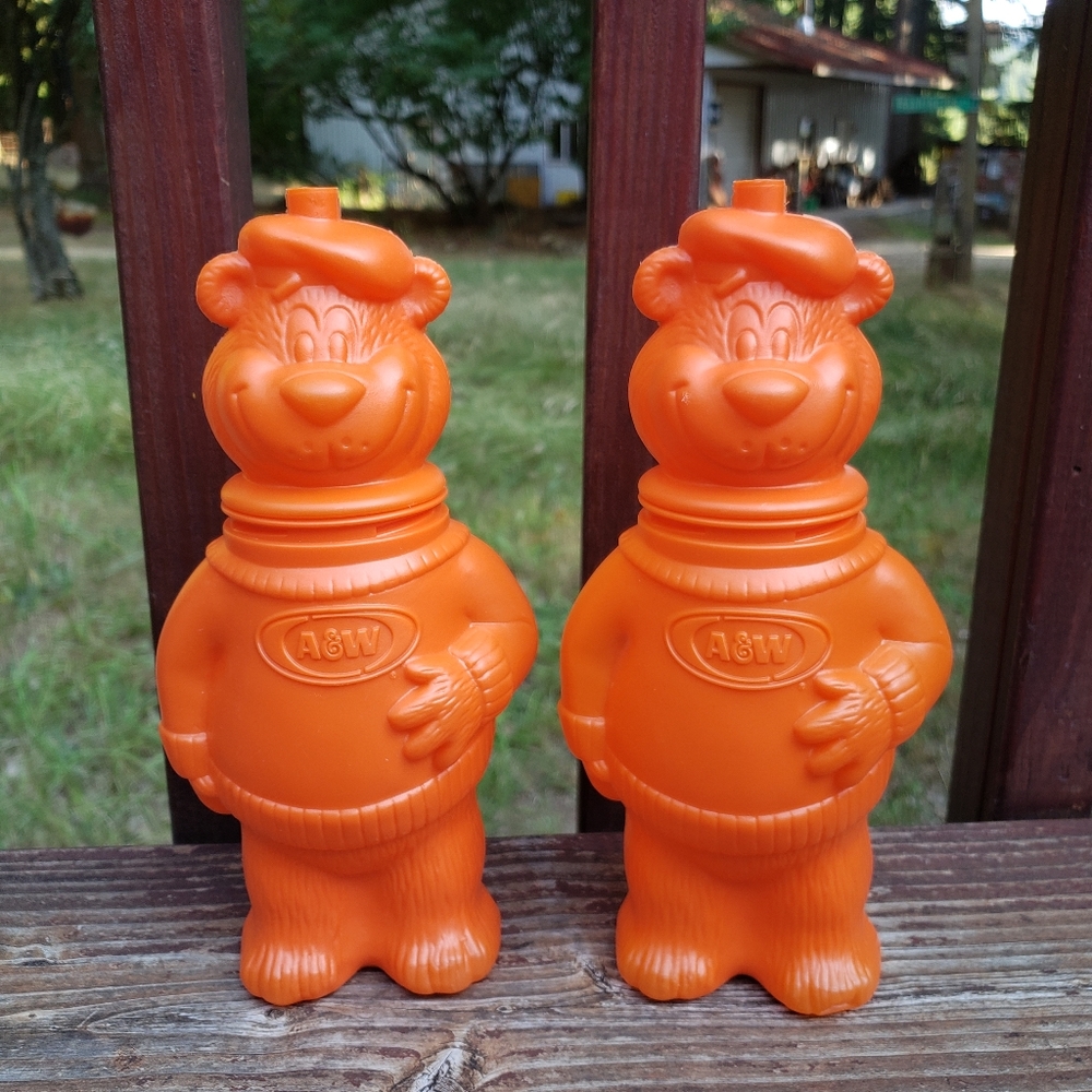 (2) Vintage 1994 Orange A&W Root Beer Rooty Bear Plastic Bottles-  No Straw